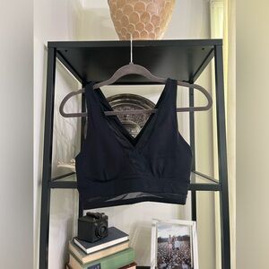 Fabletics black sports bra